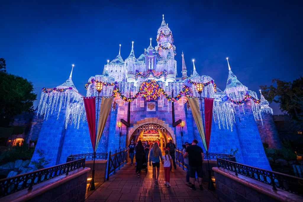 5 Holiday Decor Facts: When Disneyland Paris Dismantles Christmas Displays