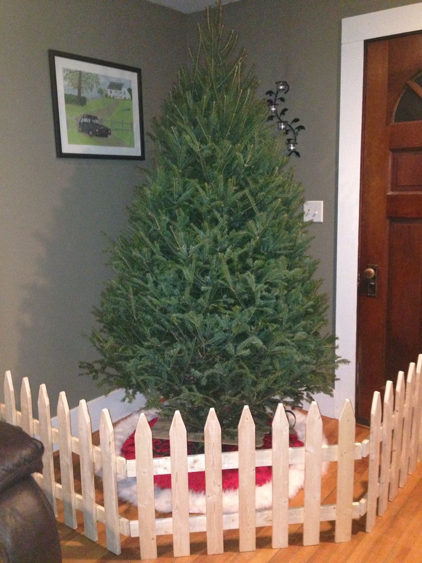 When Does White Fence Farm Deck the Halls for Christmas 2018?