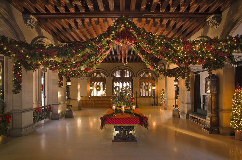 Biltmore House Christmas Decorations: When to See Them