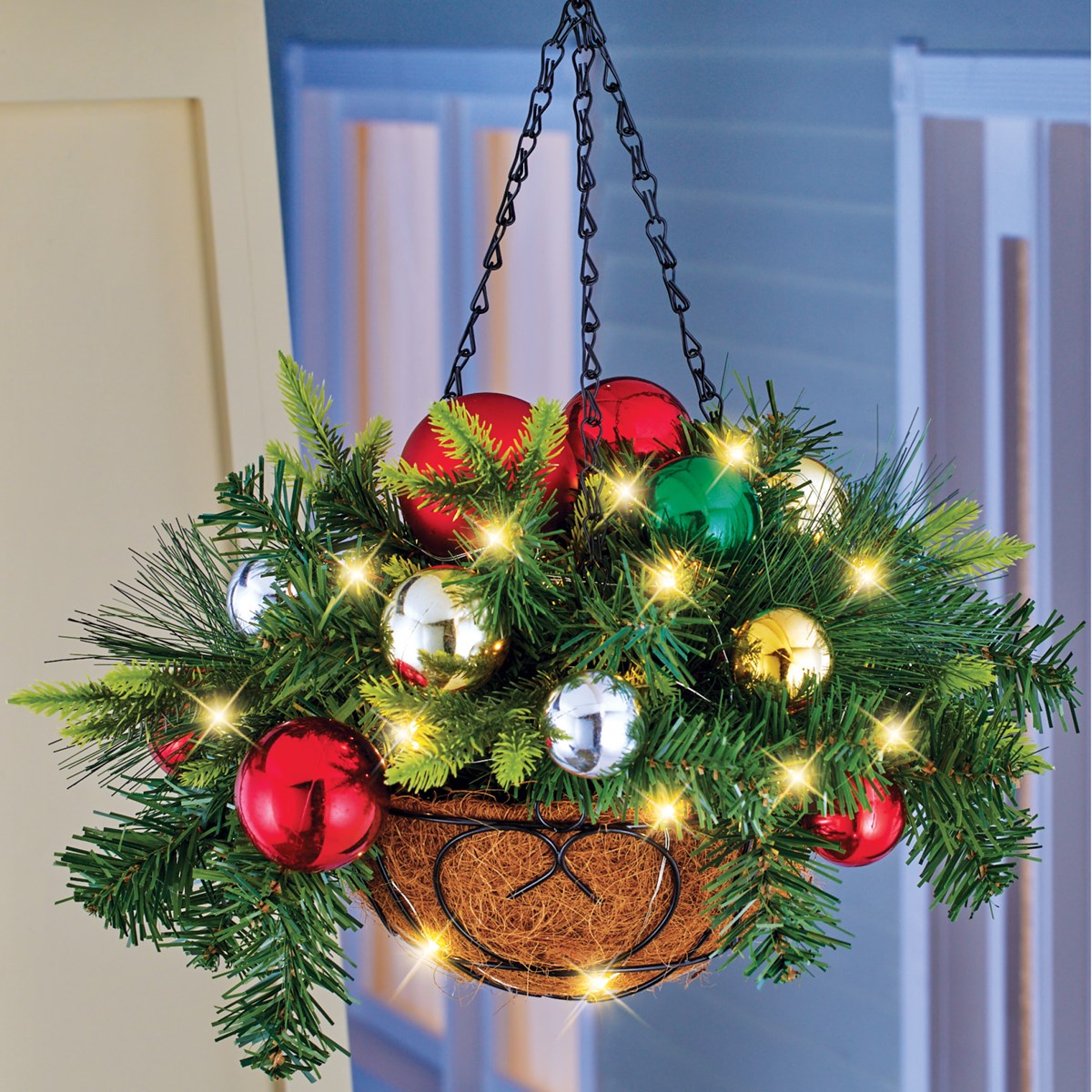 5 Essential Tips for When to Hang Christmas Decorations