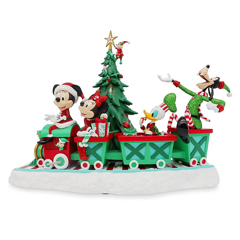 Disney's 2019 Christmas Decorations: When to Expect the Magic?