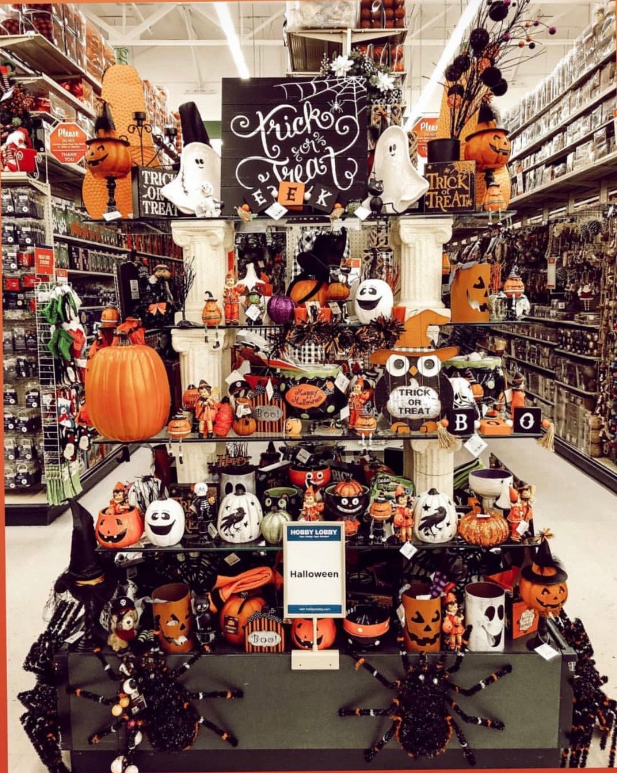 Spooky Savings: Where to Buy Halloween Decorations