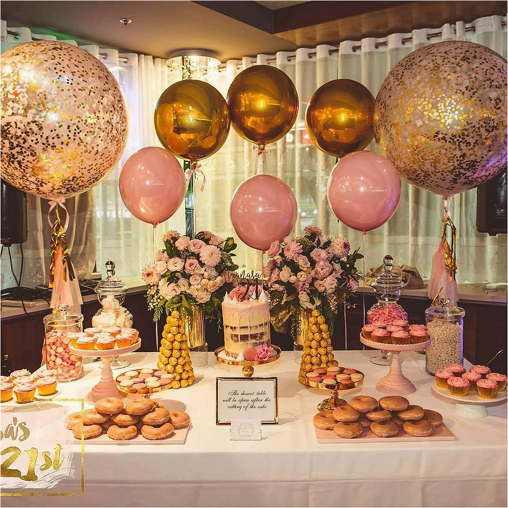 5 Must-Have 21st Birthday Party Decorations and Where to Buy