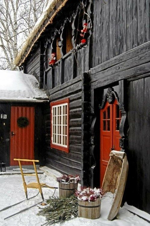 5 Best Places to Buy Scandinavian Christmas Decorations