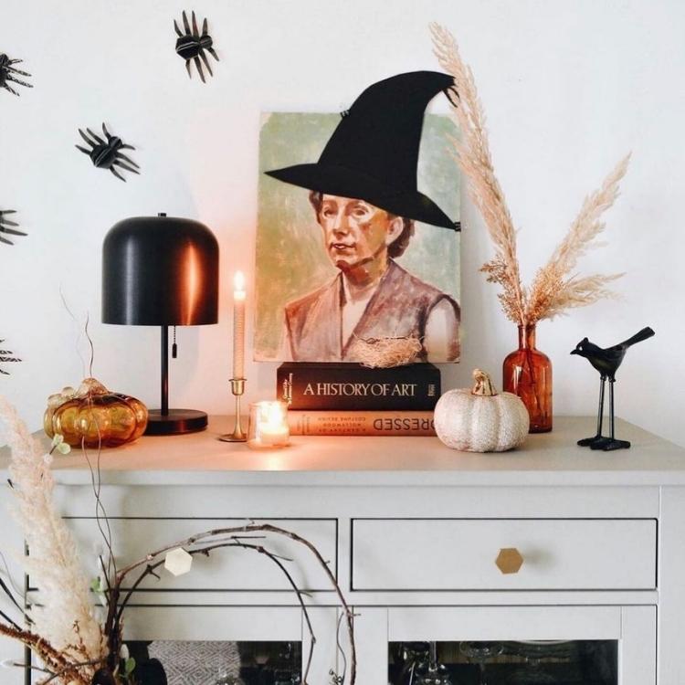 Best Spots for Halloween Decorations This Season