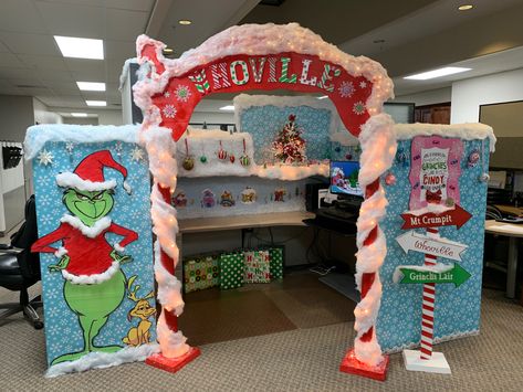 Who Ville Home Whoville Christmas Cubical Decor Cubicle Decor