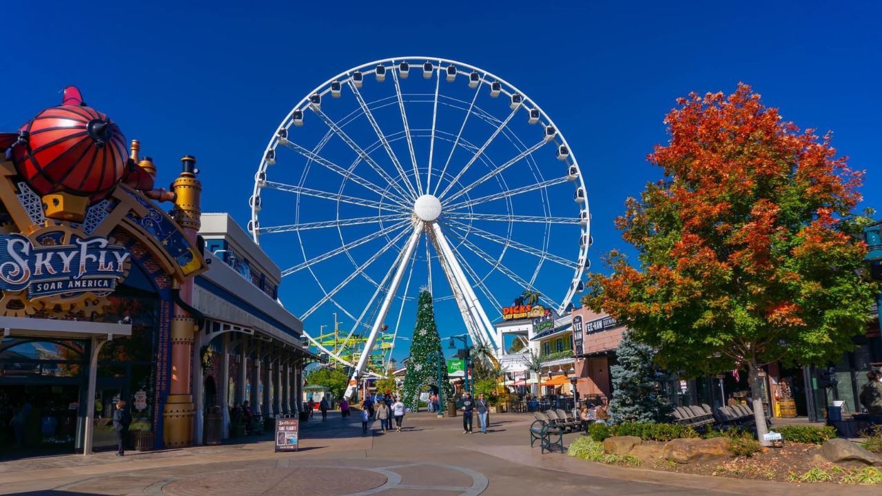 Why November Is Such A Special Time To Visit Pigeon Forge